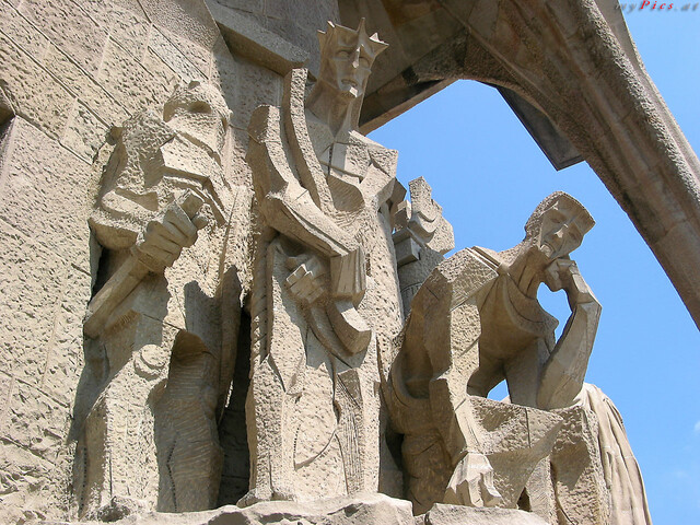 Sagrada Família Ritterfiguren im Fotoalbum Antoni Gaudi
