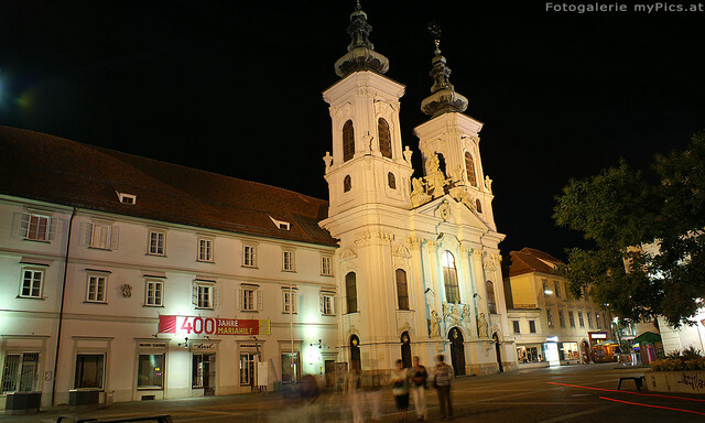 Mariahilferplatz - Mariahilferkirche im nächtlichen Graz im Fotoalbum Graz bei Nacht