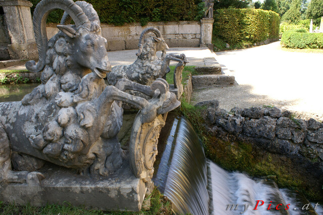 Wasserbrunnen im Fotoalbum Schloss Hellbrunn