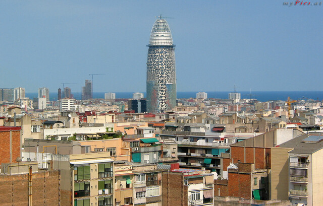 Torre Agbar im Fotoalbum Barcelona Fotos