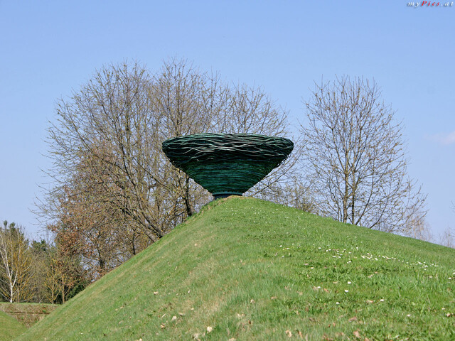 Skulptur von Michael Kienzer im Fotoalbum Österreichischer Skulpturenpark