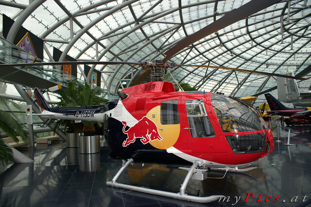Hubschrauber BO-105S im Fotoalbum Hangar 7