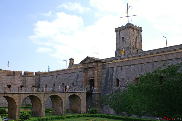 Eingang zur Festung im Fotoalbum Montjuic