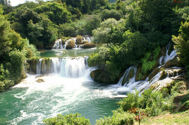 Rauschende Krka Wasserfälle im Fotoalbum Krka Wasserfälle - Nationalpark